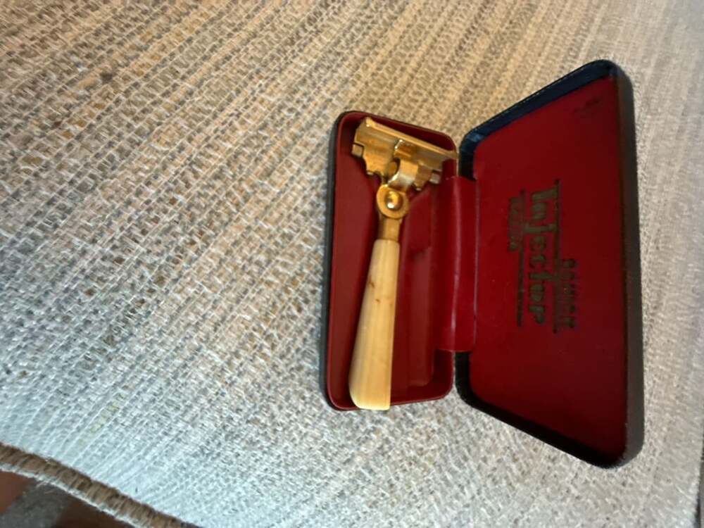 Vintage Schick Injector Razor Cream Bakelite Handle - Picture 5 of 6